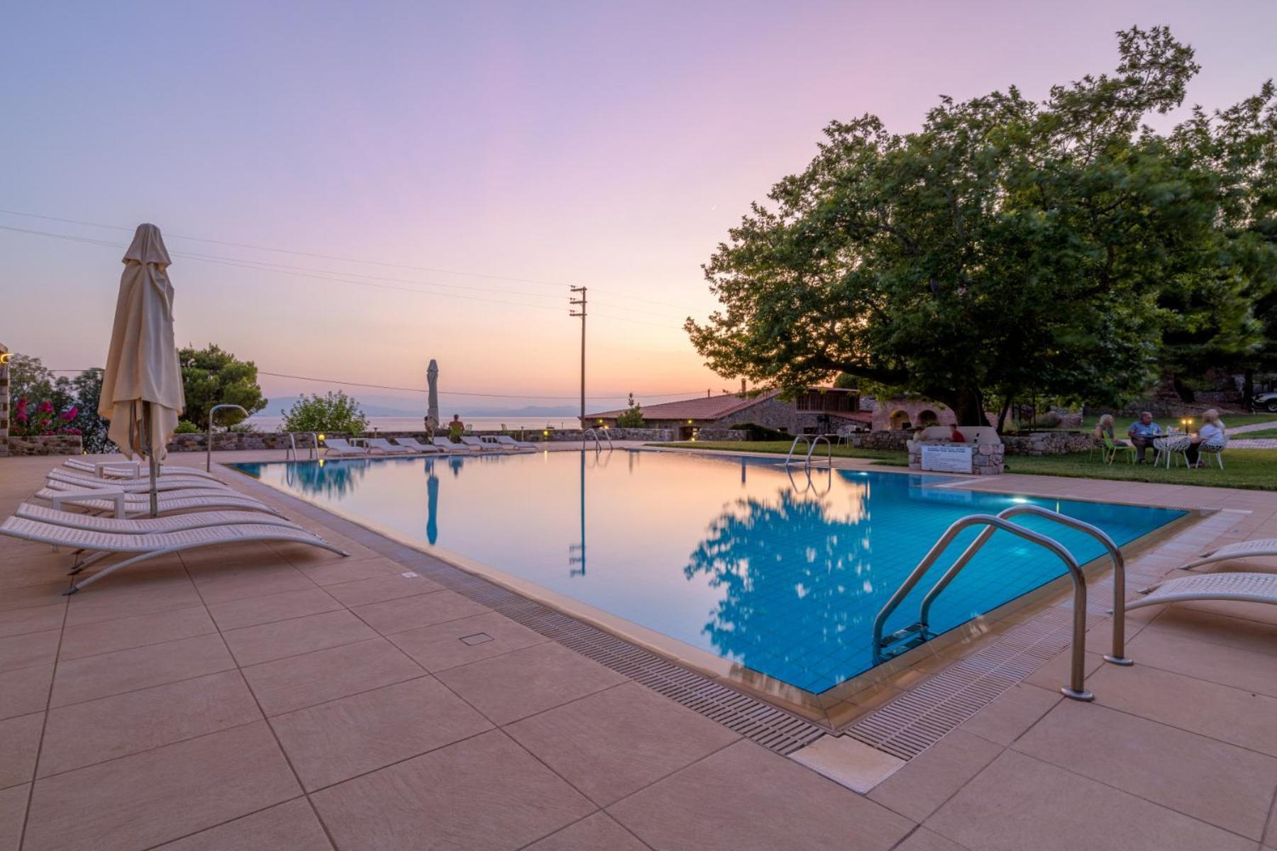 Kaminos Evia Hotell Límni Exteriör bild